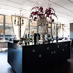 Fletcher Restaurant Zeeduin Hotell 4*